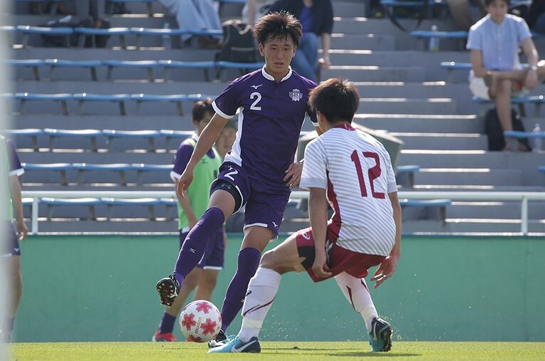 明大時代の中村帆高 ／ photograph by AFLO
