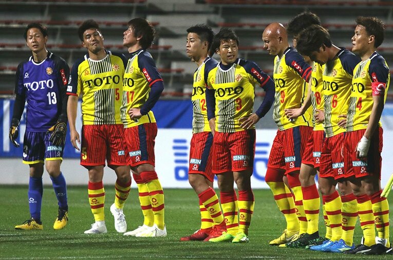 J3第6節アスルクラロ沼津戦では今季初黒星を喫したが、期待を抱かせる戦いを見せるギラヴァンツ北九州。 ／ photograph by Takahito Ando