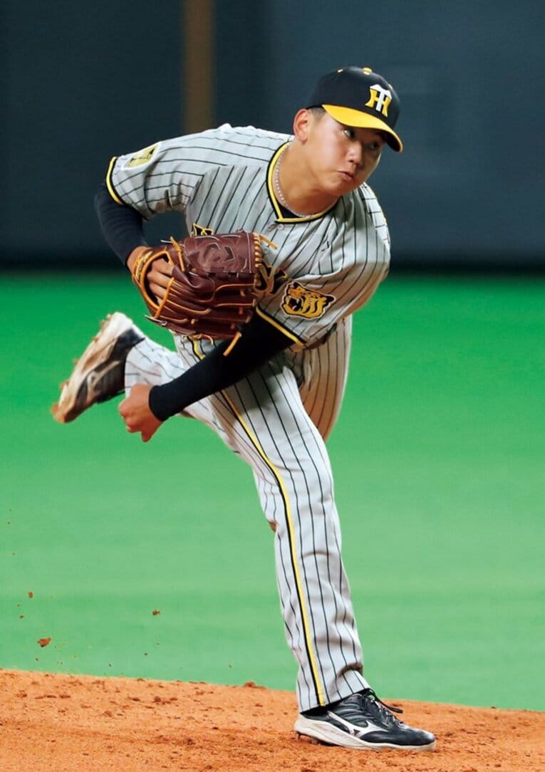 阪神入団2年目・岡田監督も期待を寄せる門別（19歳）の投球　©︎SANKEI SHIMBUN