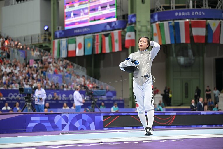 男子フルーレ個人準々決勝、飯村一輝vs.マキシム・ポティ　©Takuya Kaneko/JMPA