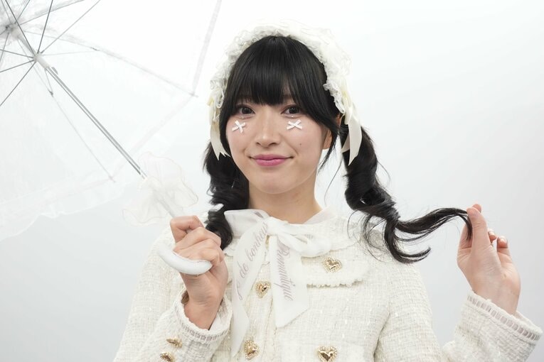 さくらあや（白ロリータ衣装）の撮りおろしフォト　©Essei Hara