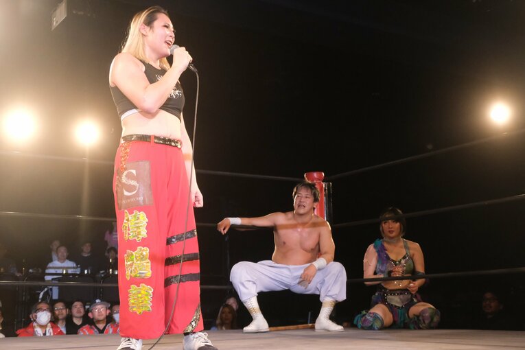 「私なんて“女もどき”なんじゃないか」タイで性別適合手術を受けたトランスジェンダー女子レスラー…エチカ・ミヤビがリングで流した涙の意味(36)