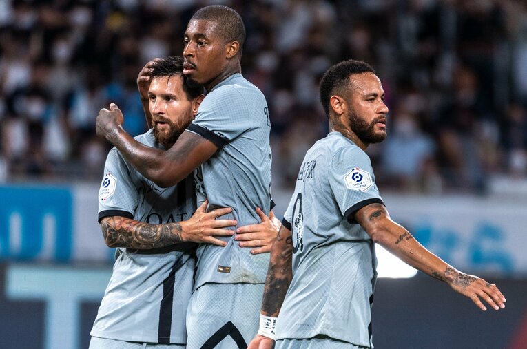 トランジションやハイプレスを踏まえた際、メッシやネイマール放出が是となったのだろう　©Takuya Sugiyama