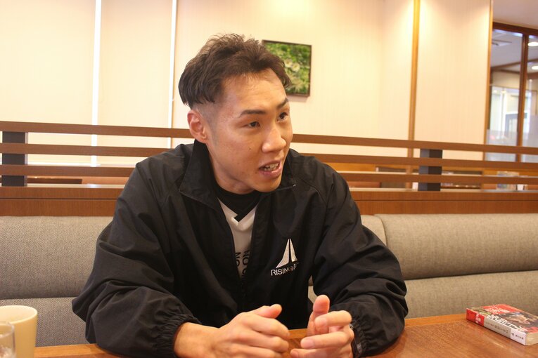 井上尚弥とのスパーリングの日々を振り返る渡邉卓也　©Number Web