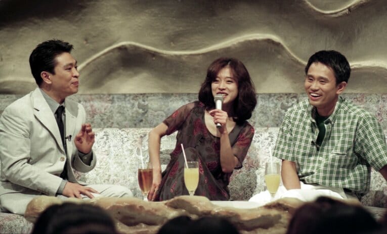 フジテレビ「HEY!HEY!HEY!」。1995年6月、中森明菜がゲストの回。当時浜田雅功が32歳、松本人志が31歳　©Sankei Shimbun