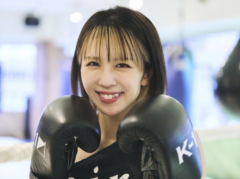 菅原美優22歳「アンチもいる中で成長してきた」話題の美容師兼業ファイターを支えた“先輩・武尊のアドバイス”《特別フォトインタビュー》(2)