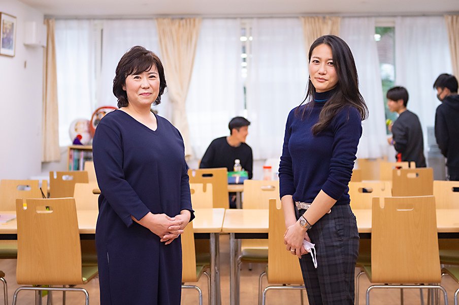 「箱根駅伝当日の朝ごはんって」「優勝の夜の祝杯は?」 駒大寮母と大迫傑の妻が語るトップランナーの食生活<Number Web> photograph by Takuya Sugiyama