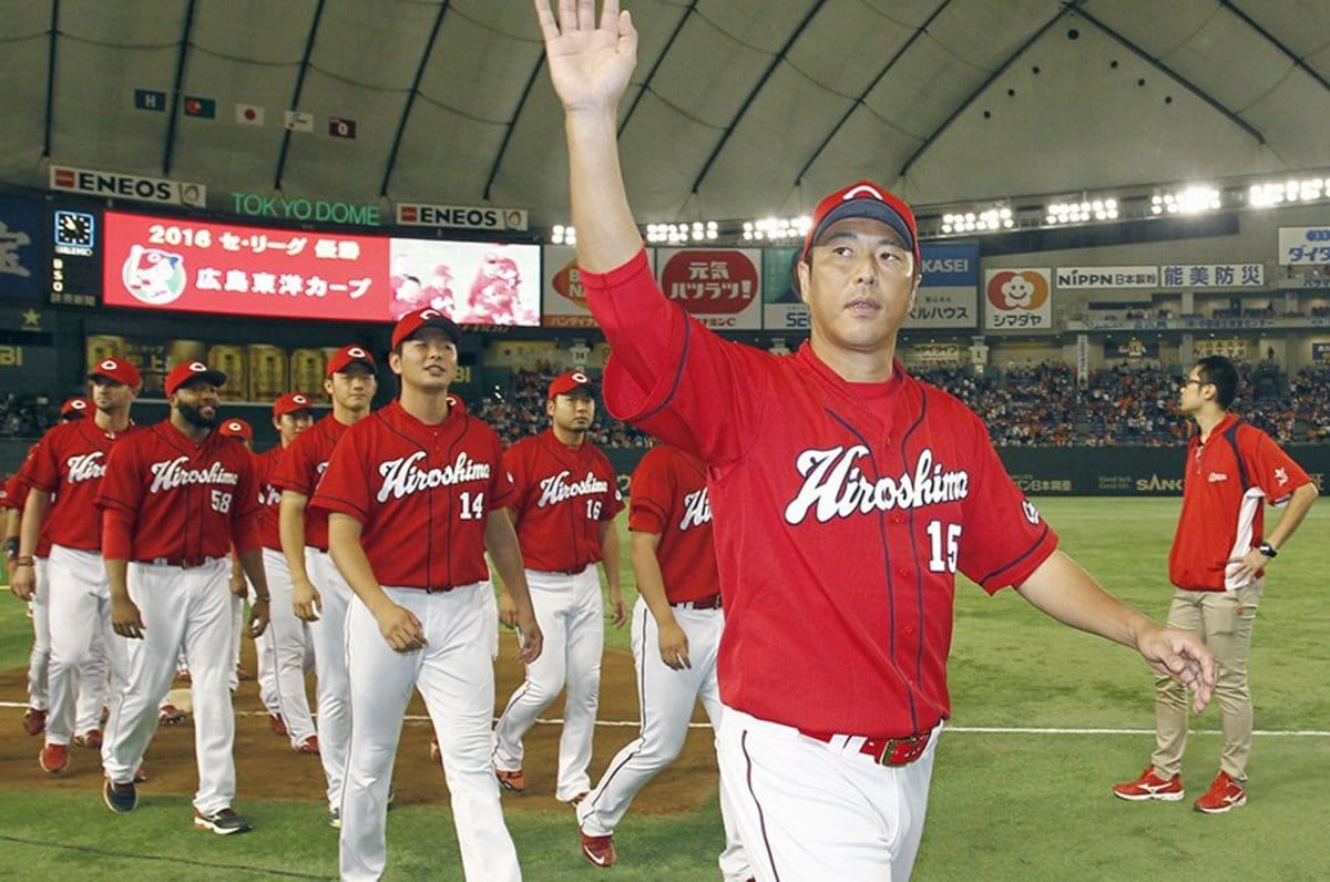 カープ3連覇は黒田博樹の帰還から 緊張感を与えてくれる 最高の見本 プロ野球 Number Web ナンバー