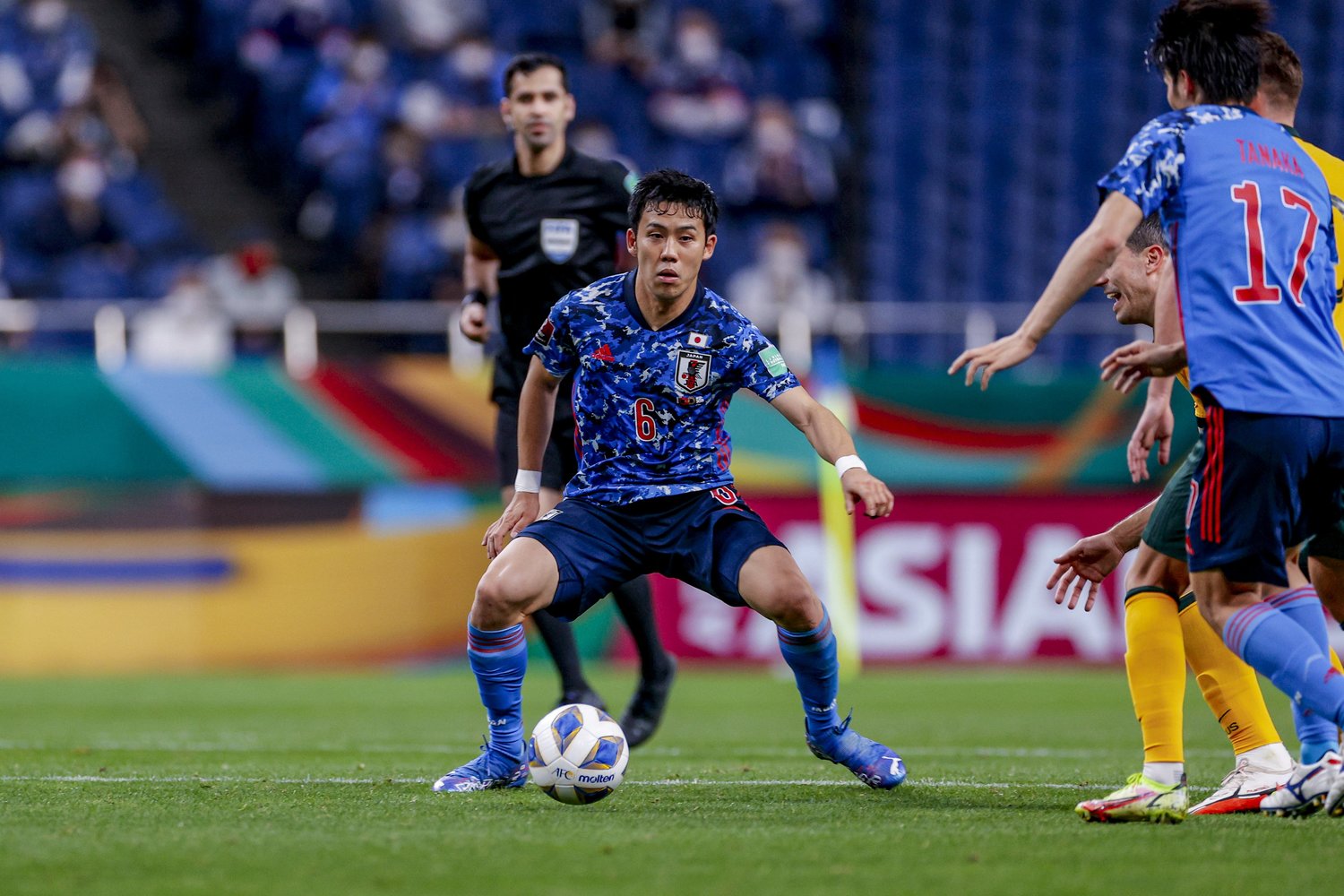 オーストラリアの攻撃スタイルに、日本の守備スタイルは見事にハマった　©JMPA