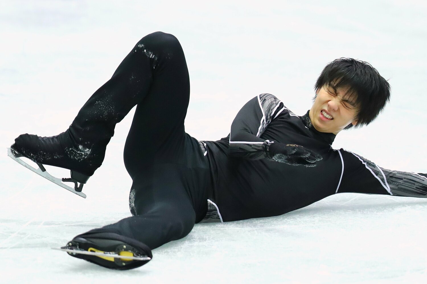 平昌五輪前年の2017年11月NHK杯の公式練習中に転倒し怪我を負ってしまった ©︎AFLO