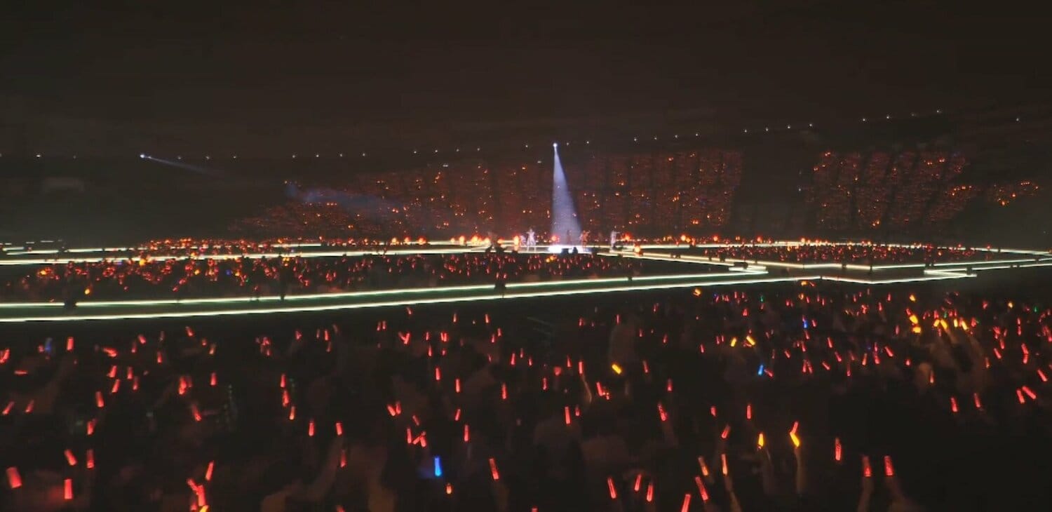 DAY2『winning the soul』で場内は赤く染まる　© Cygames, Inc.