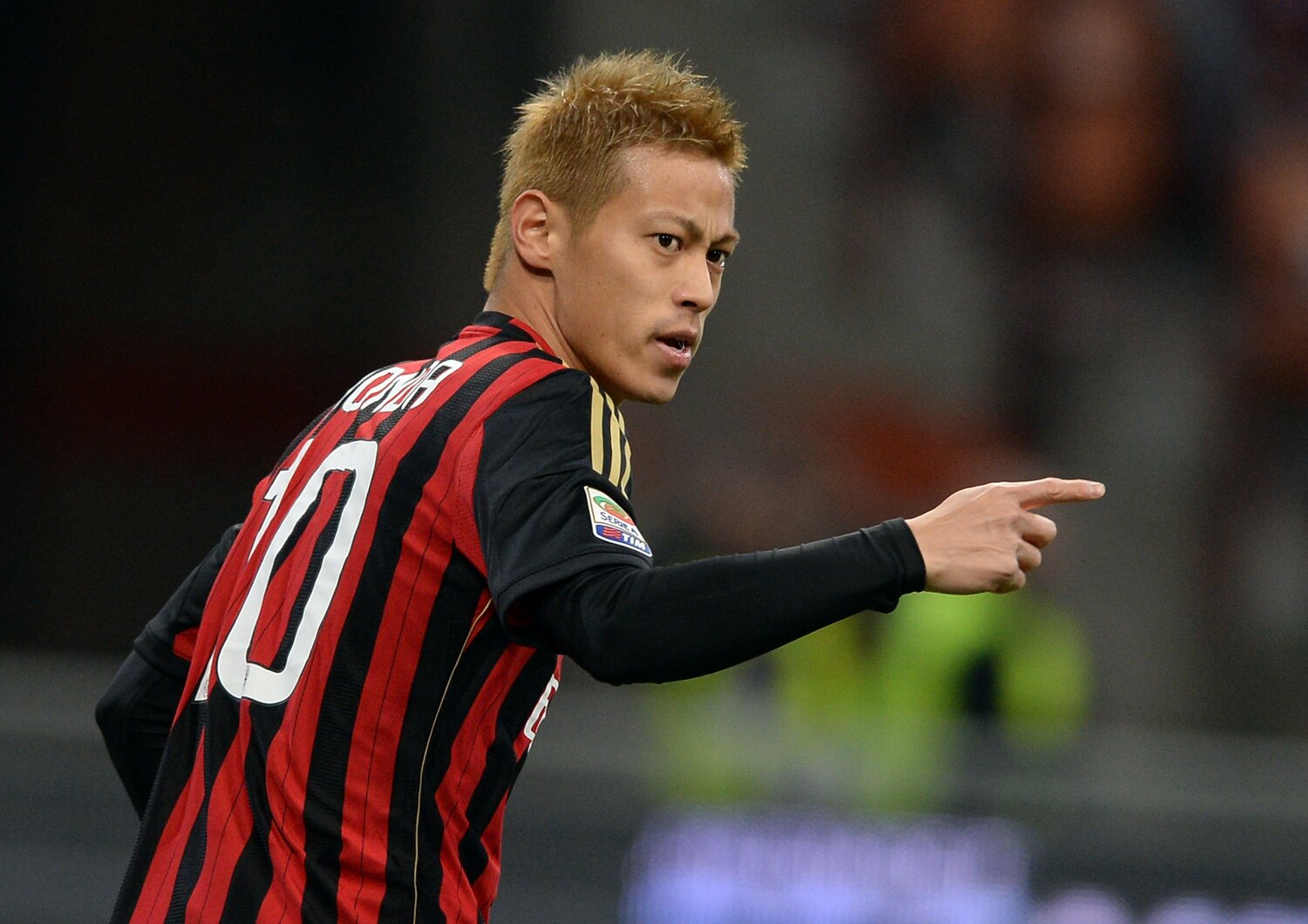 ミラン時代、ナンバー10を背負った本田　©Getty Images