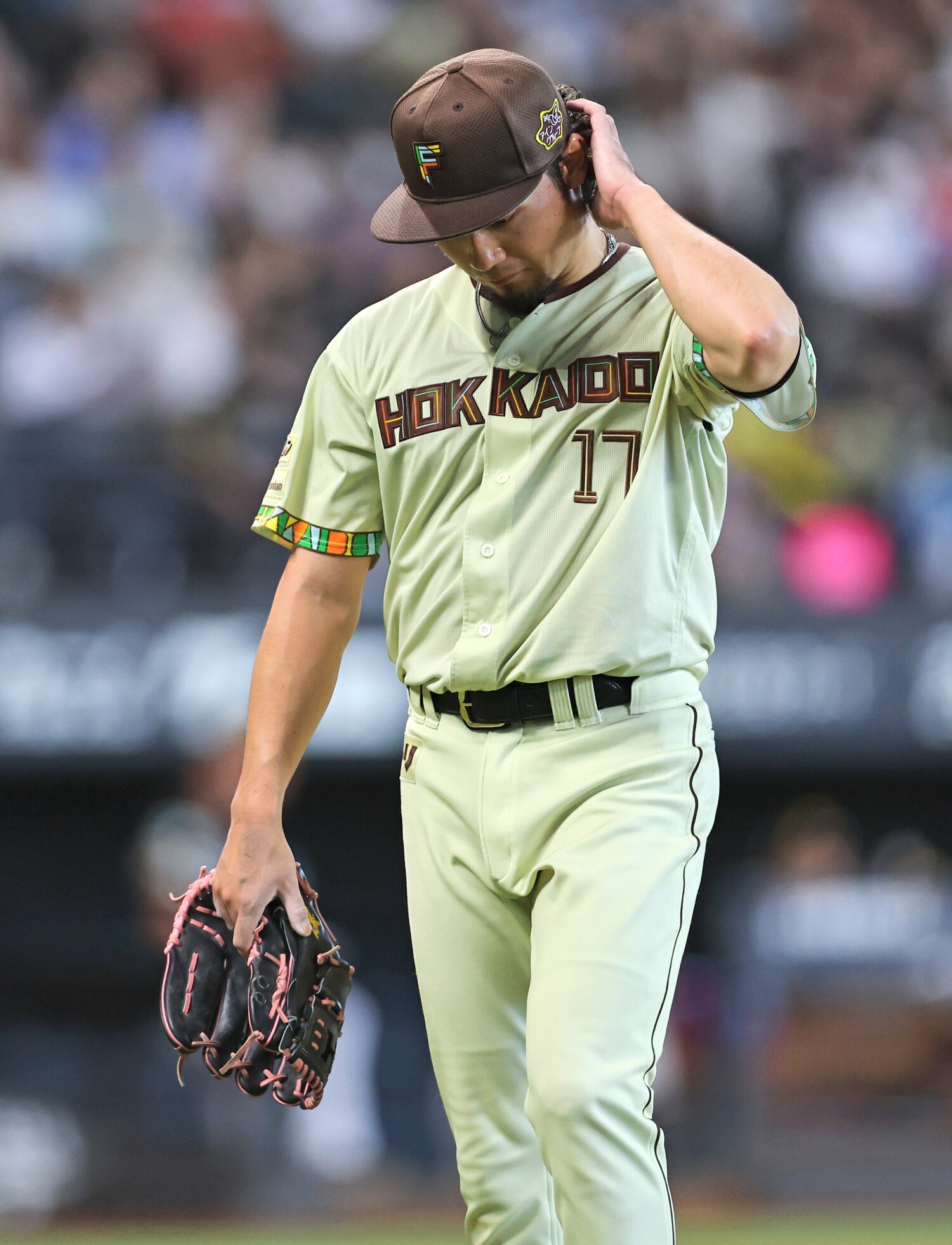 7月16日のソフトバンク戦。勝ち越しを許し、7回で降板する日本ハム伊藤大海 ©JIJI PRESS