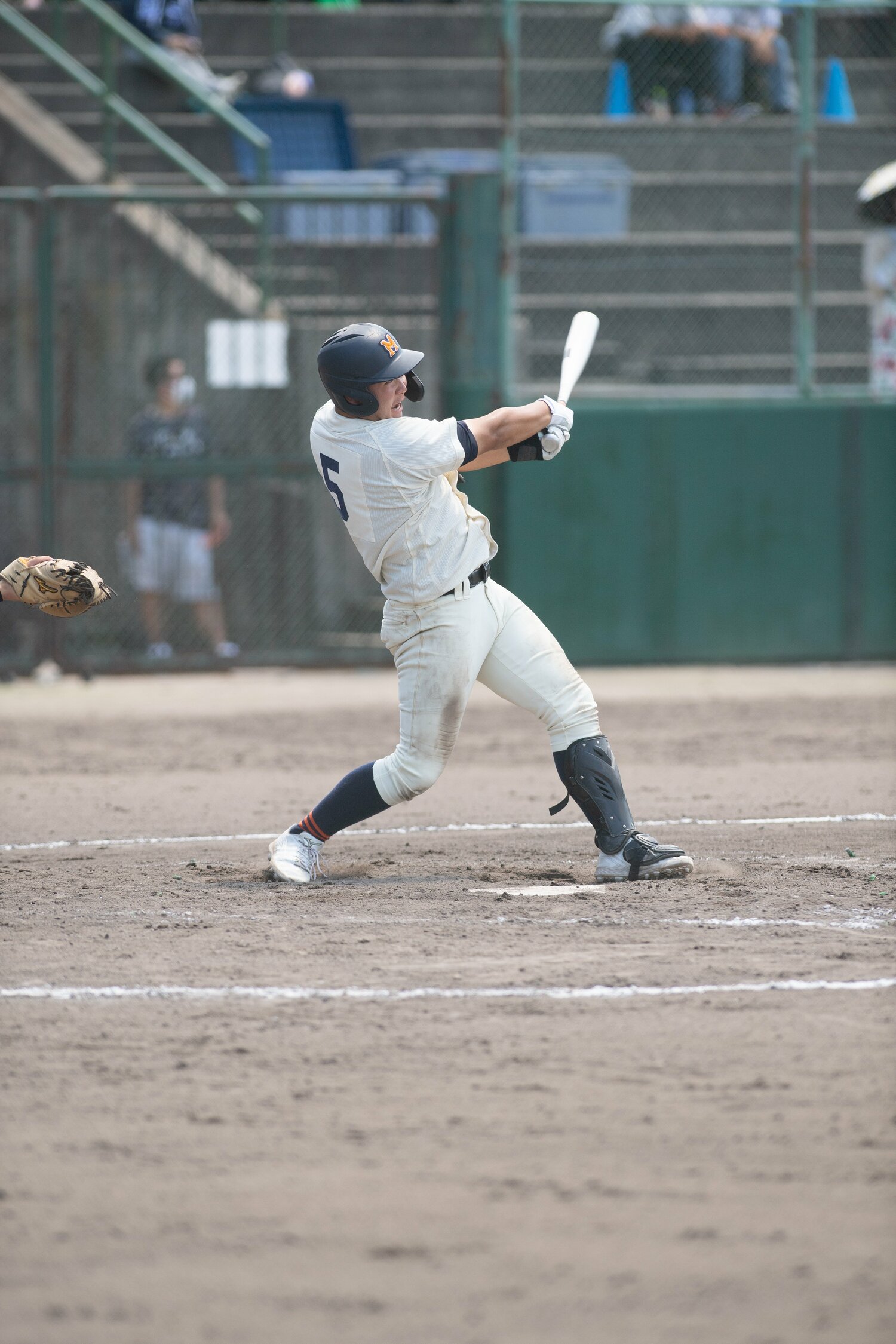 髙野颯太の実際のバッティング。176cm、90kgの体でボールを飛ばす豪快な打撃が魅力（今夏撮影） ©Kota Inoue
