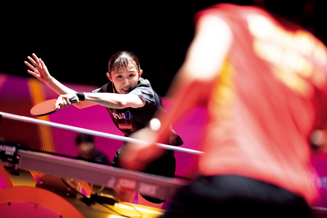 早田ひな／2000年7月7日生、福岡県出身。2021年アジア卓球選手権ドーハ大会では女子シングルス、混合ダブルス、女子団体で金メダルを獲得。'22年の全日本選手権では女子ダブルスと混合ダブルスの2冠を達成。'23年、'24年大会は女子シングルス連覇。日本生命所属。167cm　©️Itaru Chiba