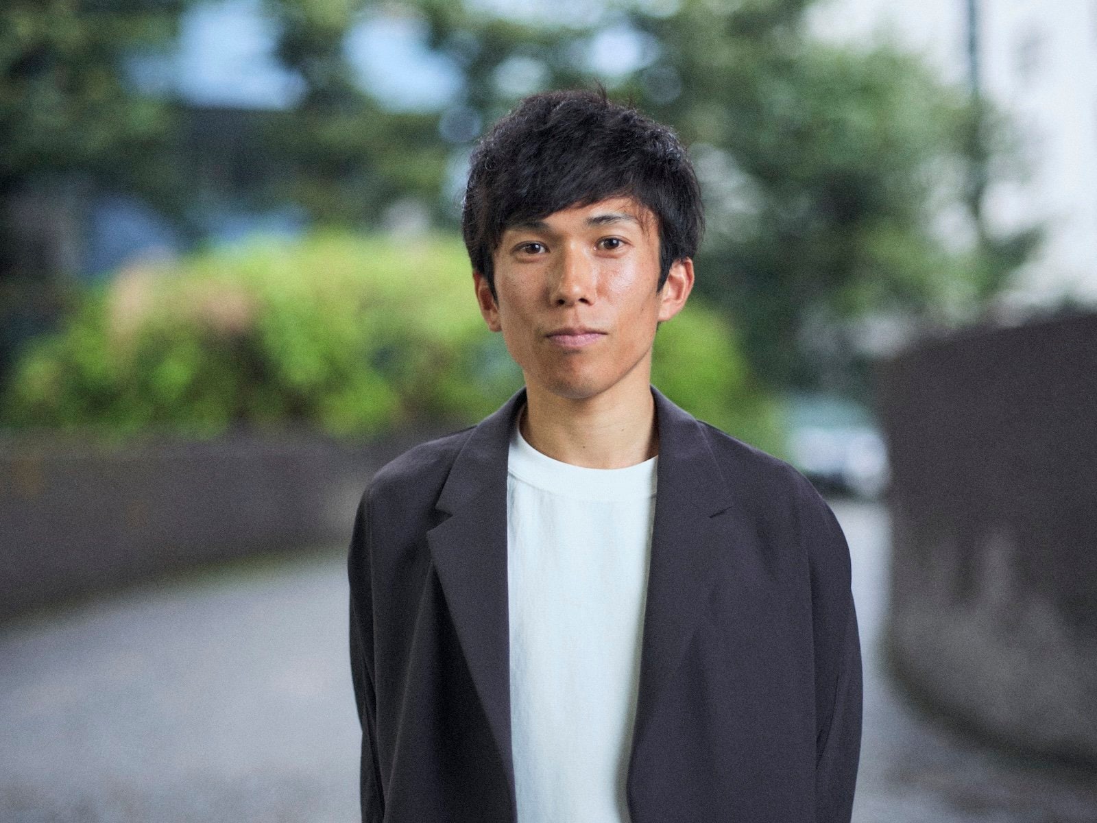 4月上旬、取材に応じてくれた鈴木　photograph by Kengo Suzuki