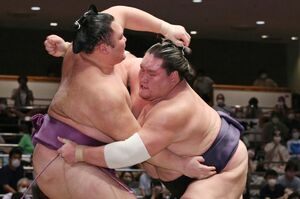 ＜奇跡の復活劇＞照ノ富士が「入り待ち」の女性ファンを素通りした日…運命を逆転させた“あの一番”を検証する