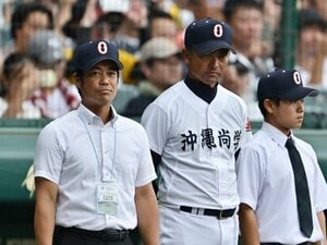 「兄は野球部長、弟もセンバツV」沖縄尚学の“3兄弟”ロッテ・伊志嶺翔大コーチが振り返る「優しい兄貴分」比嘉公也監督の“一期生”だったあの夏