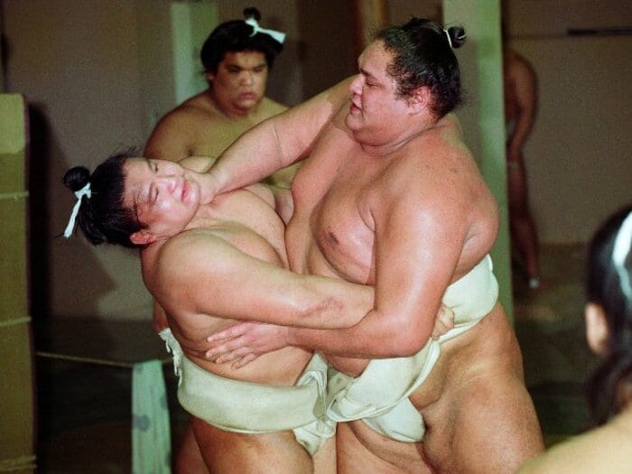「曙が若貴兄弟を吹っ飛ばし、ファンの夢を打ち砕いた」瞬間最高視聴率は驚異の66.7%…“最強のヒール”が輝いた伝説の名古屋場所<Number Web> photograph by JIJI PRESS