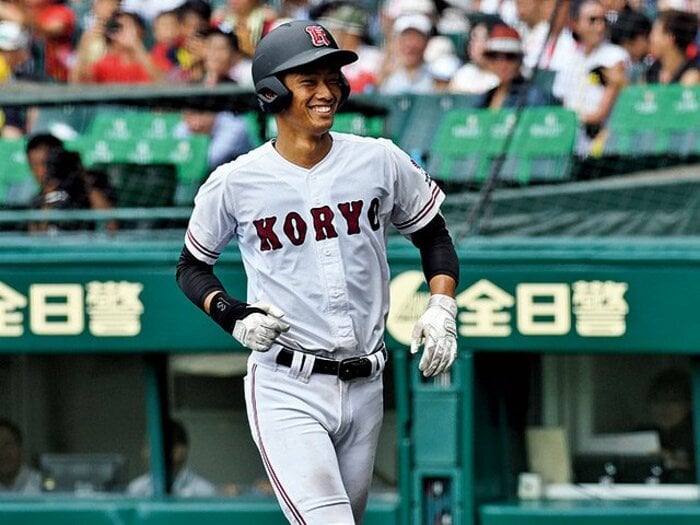 そんなヤツがうまくなれるか。～鈴木誠也と中村奨成の、ヤンチャすぎる中学時代という共通点～＜Number Web＞ photograph by Hideki Sugiyama