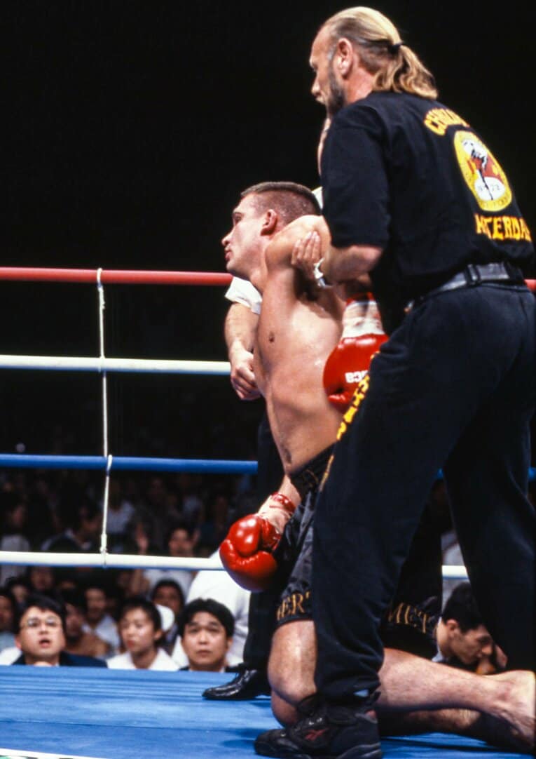 アーツの意識はしばらく朦朧としていた　©Susumu Nagao