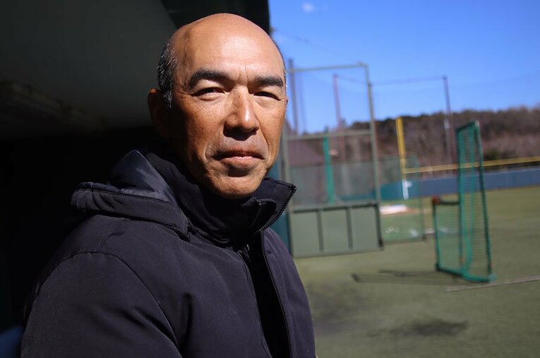 オイシックス新潟のキャンプを訪れた和田一浩氏。今季からチームのアドバイザーを務める ／ photograph by Kou Hiroo