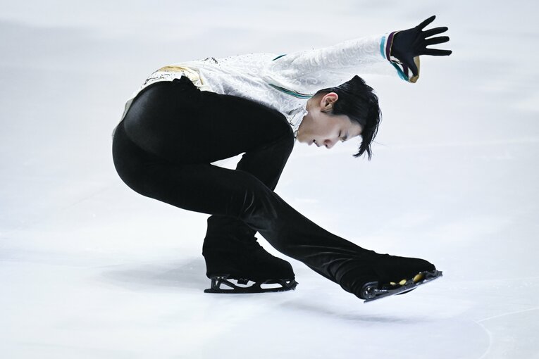 「1番、羽生結弦さん」“企画もプロデュースも出演も”羽生結弦…記者が驚いたプロ初のアイスショーの中身「まさか90分を1人で…」(69)
