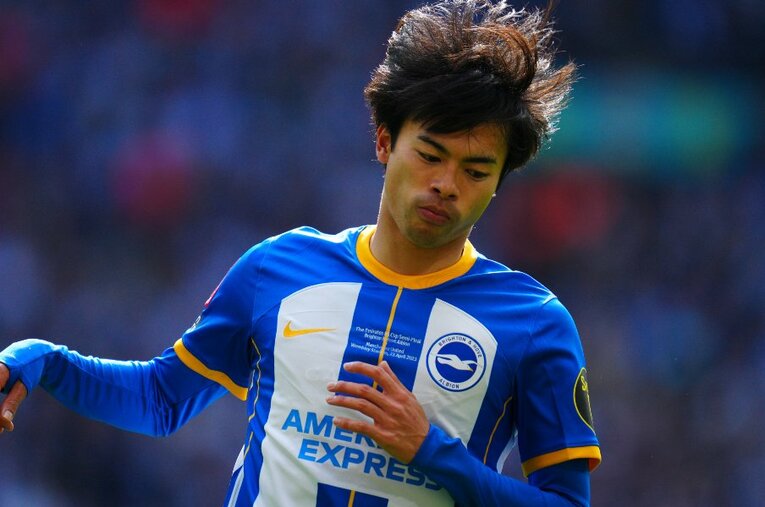 FAカップ準決勝、マンチェスター・ユナイテッドにPK戦で敗れたブライトン。三笘薫25歳は敗戦直後、「あのシーンにもう1回帰りたい」と明かした ／ photograph by AFLO