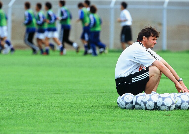 日本代表監督時代のフィリップ・トルシエ　©Sports Graphic Number