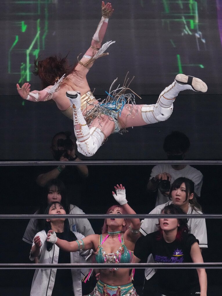 白川未奈vs上谷沙弥　©Essei Hara