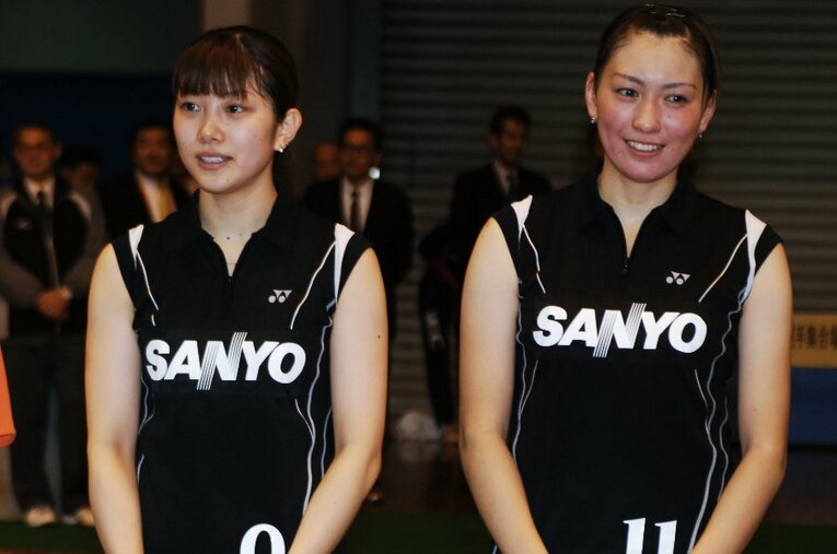 「オグシオ」の愛称で異例のブームを巻き起こした潮田玲子と小椋久美子（2006年撮影） ／ photograph by Shigeru Tanaka