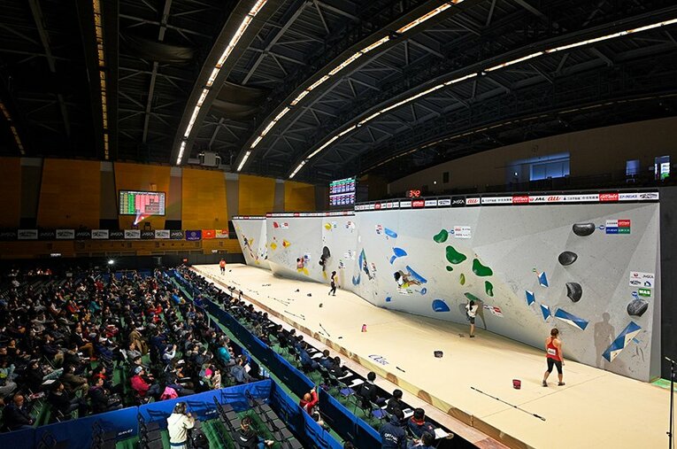 今年1月、駒沢オリンピック公園で開催されたボルダリング･ジャパンカップ予選。 ／ photograph by AFLO