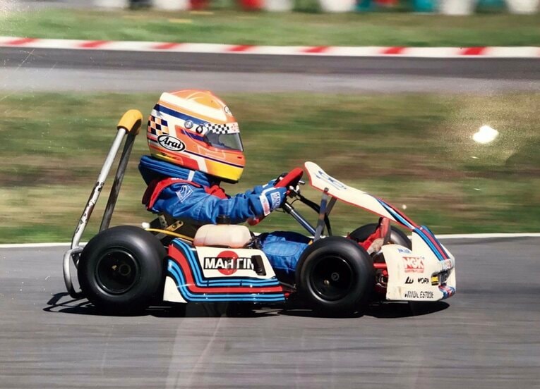 4歳でカートを始め、父が調整したマシンを乗りこなした（信彰氏提供写真）