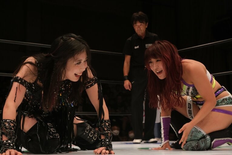 無料中継でも話題を集めた上谷沙弥vsAZM（9月27日）　©Norihiro Hashimoto