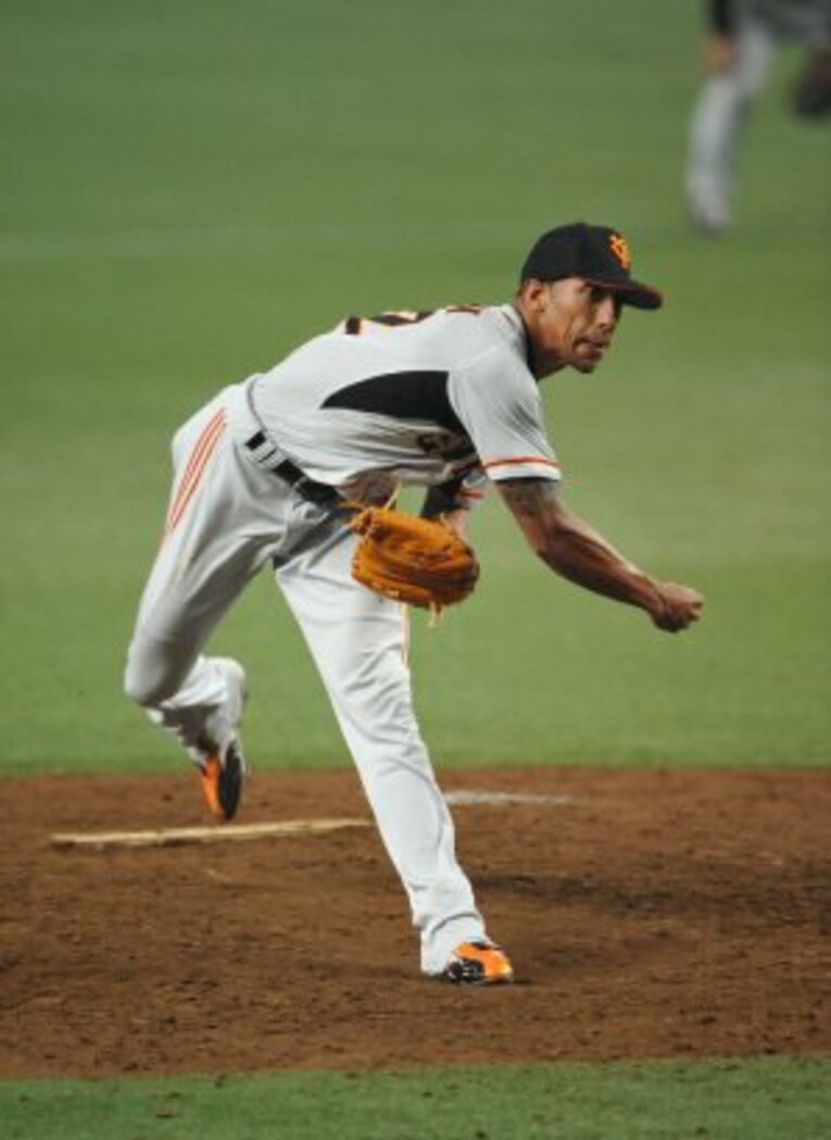 MLB時代のクルーンは163kmを記録したこともあるとも言われる。その剛速球ゆえに肘の怪我も多い