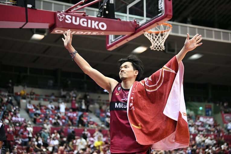 東芝、川崎、そして日本代表でもキャプテンであり続けた篠山。身軽になった今後のプレーが楽しみだ