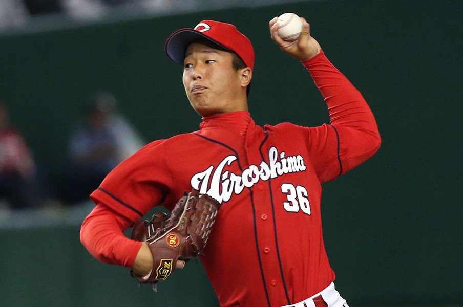 優勝翌日にデビュー、防御率162点。広島・塹江敦哉は3年目に絶対来る。<Number Web> photograph by Kyodo News