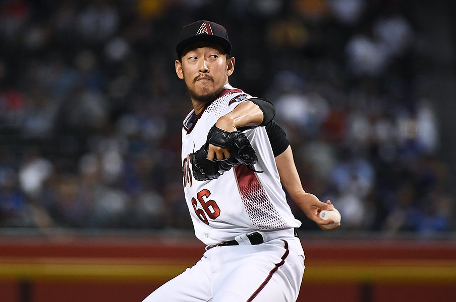 日本人新記録のシーズン74登板。平野佳寿のフル回転を支える人物。<Number Web> photograph by Getty Images