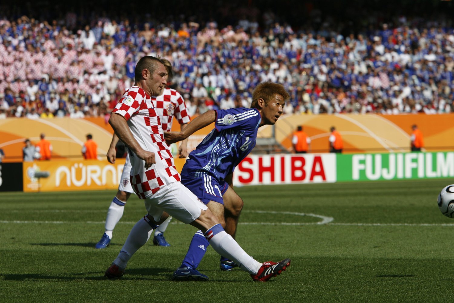 2006年ドイツW杯では出場時間が短かったものの、オーストラリア戦、クロアチア戦、ブラジル戦に途中出場した　©JMPA