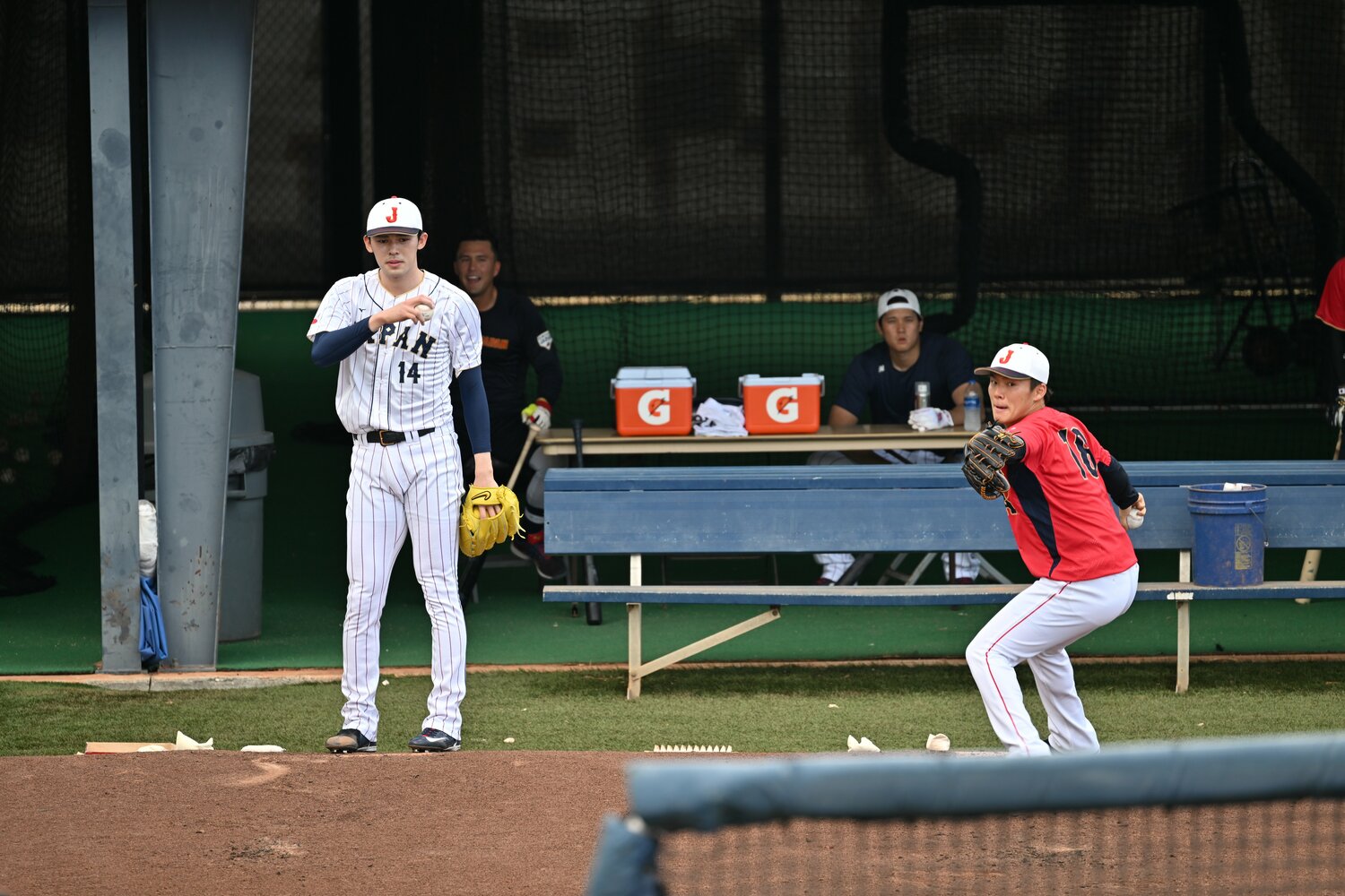 WBCでの佐々木朗希と山本由伸　©Naoya Sanuki