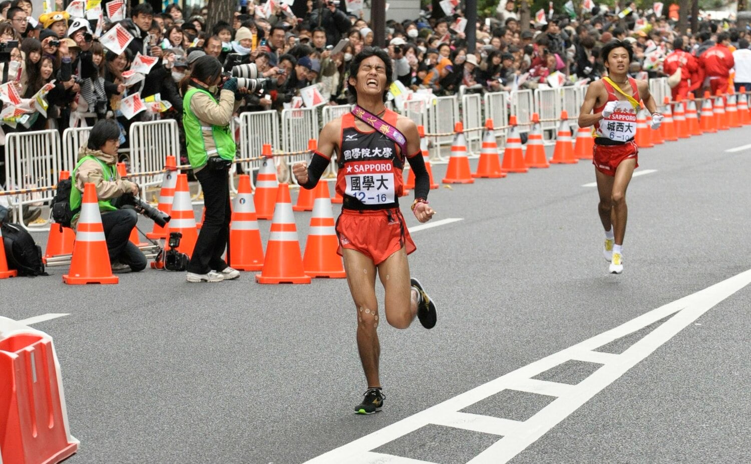 コースを間違えながらも10位でゴールし、國學院大の初シード獲得に貢献した寺田夏生　©︎Asami Enomoto