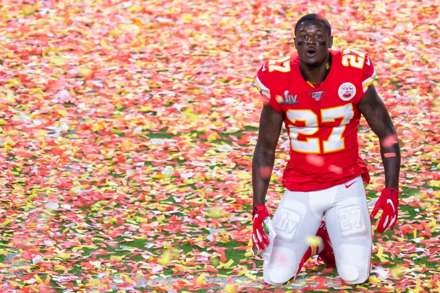 2020年のスーパーボウル。チャンピオンを祝福するコンフェティ＝紙吹雪。じつは、その紙にツイートが印刷されていた　©Getty Images