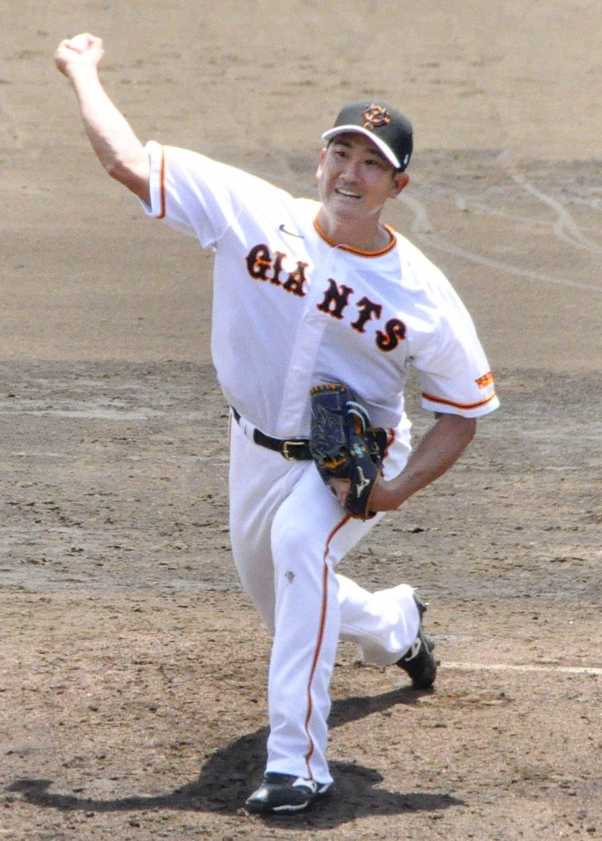 5月25日に二軍シート打撃に登板した菅野。エースの一軍復帰が待たれる　©︎KYODO