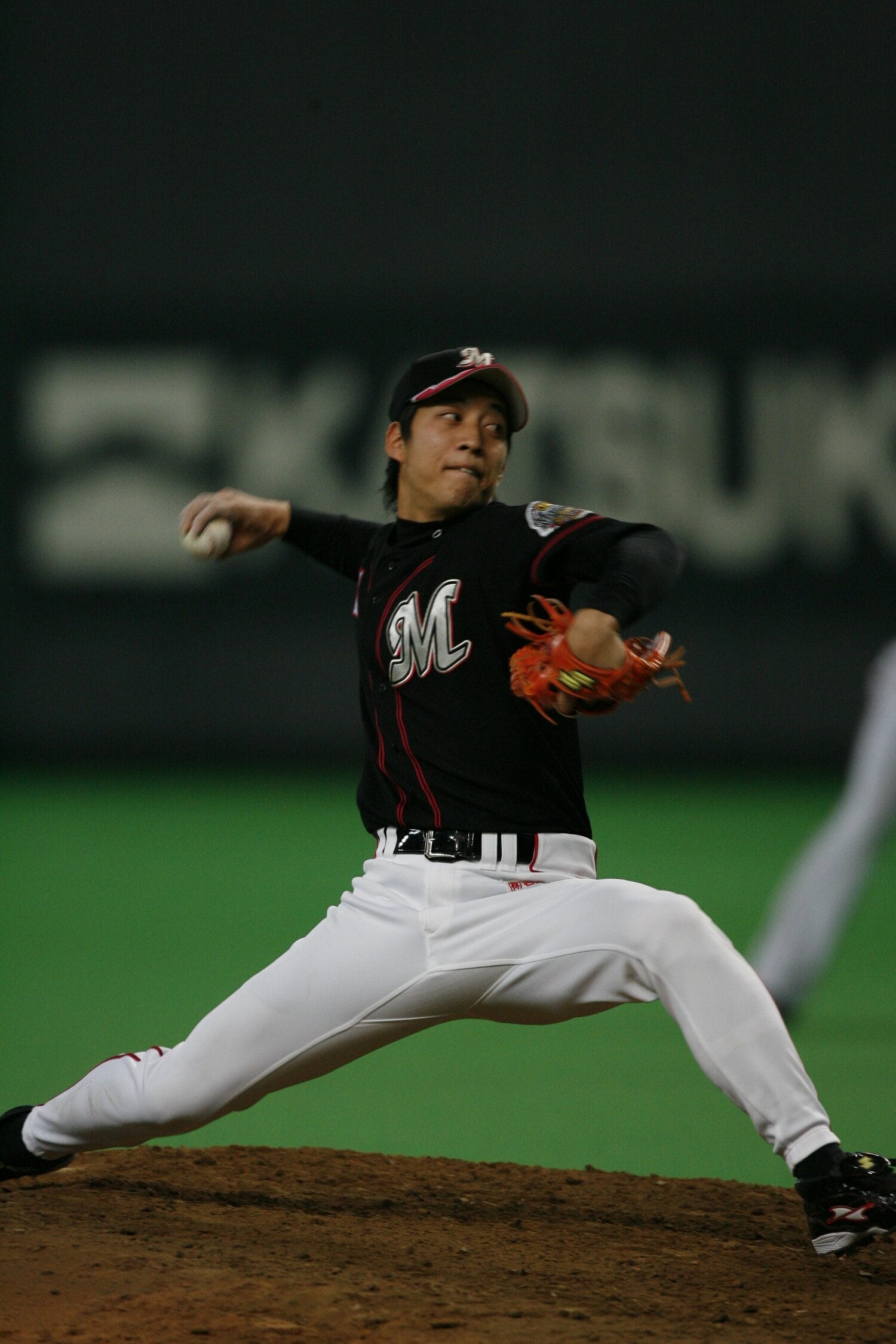 ロッテ時代の荻野忠　©Sports Graphic Number