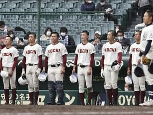 「うちは全員、野手兼ピッチャーなんで」異色だった高知高の“オール二刀流戦術”《球数制限でも“半数以上”が完投の中で…》