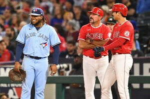 【人気】大谷翔平の“敵チームからも”愛されすぎな日常…元同僚は「最初に会話した時からナイスガイ」“日ハム時代のユニフォームが宝物”と語る選手も