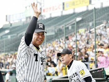 野球殿堂を球団別で作るという提案。掛布や桑田の名前を残すためにも。＜Number Web＞ photograph by Kyodo News
