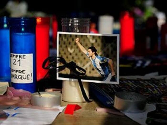 中村俊輔を守ってくれたハルケ。その急逝がリーガに与えた影響。＜Number Web＞ photograph by Getty Images