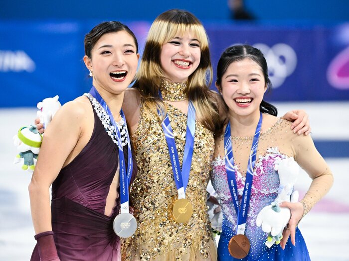 坂本花織は抜けたジャンプを“跳び直す”べきだったのか？ 女子シングル「僅差の大激戦」を分けたものを本田武史が指摘…「彼女は自分を貫いた」＜Number Web＞ photograph by Asami Enomoto/JMPA