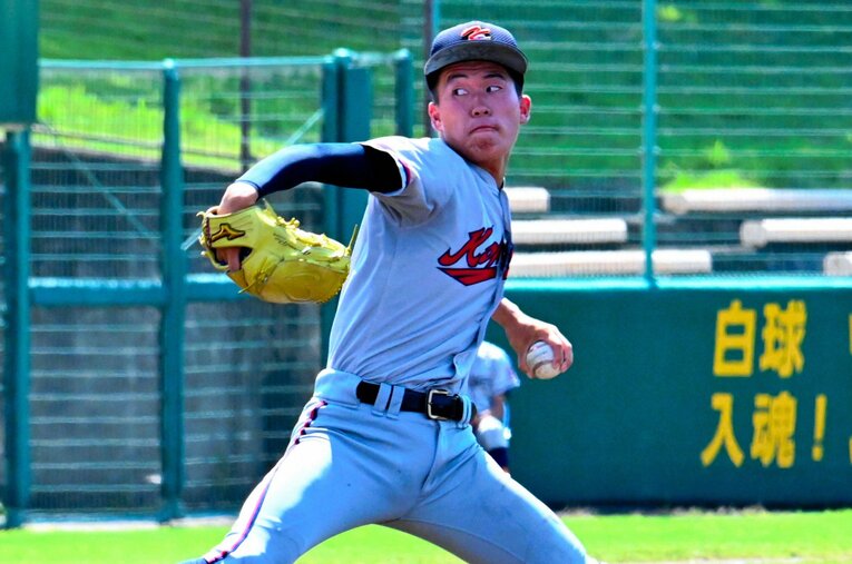 京都国際高の今季のエースサウスポー・杉原望来は育成3位指名で広島へ。チームとしては5年連続のプロ指名となる　 ／ photograph by Asahi Shimbun
